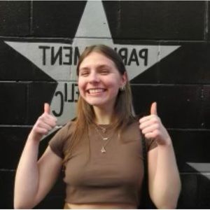 Meet your Posher, Kira